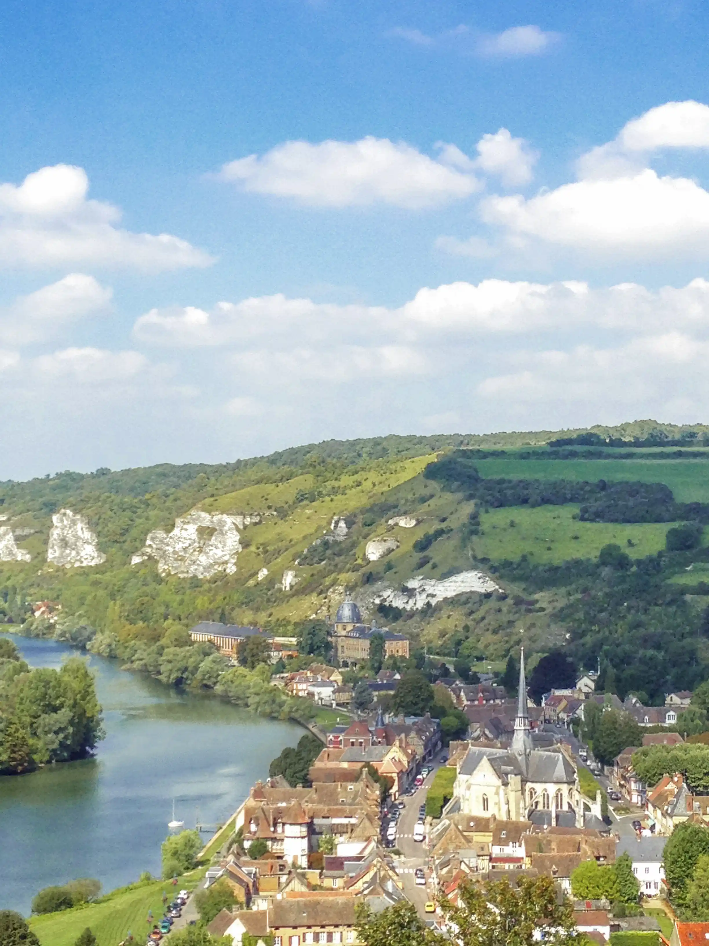 Les Andelys and Normandy Guide: Chateau Gaillard and the Curves of the Seine